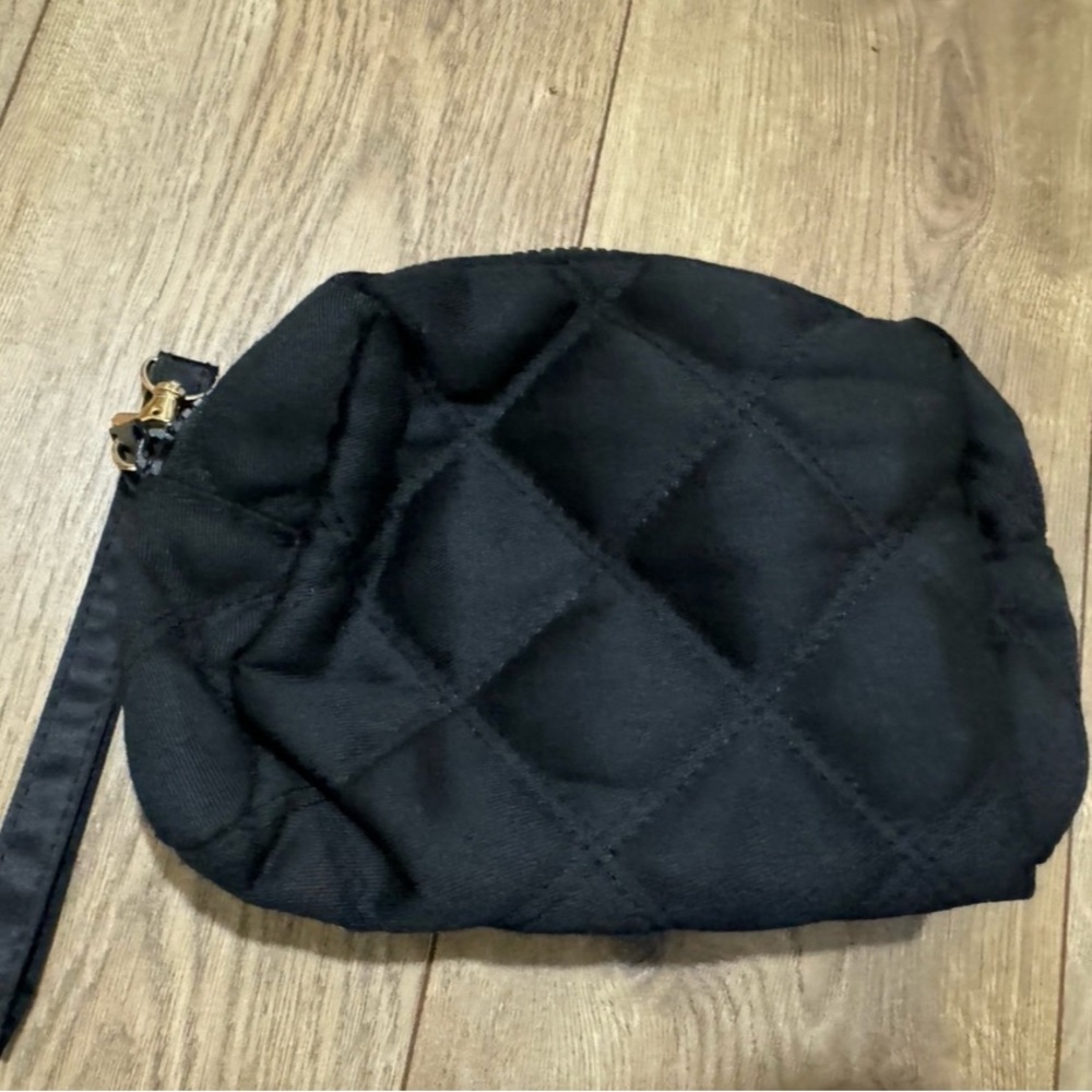 Disney Tokyo Daichi Miura x Disney Japan Artist Makeup Bag - Picture 4 of 4